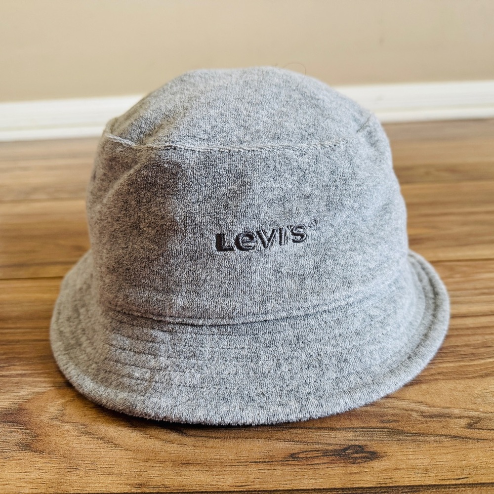 Levi's Gray Bucket Hat